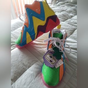 LIMITED EDITION BRAND NEW WITH TAGS NO BOX MENS CANDY LAND REEBOK EDITION